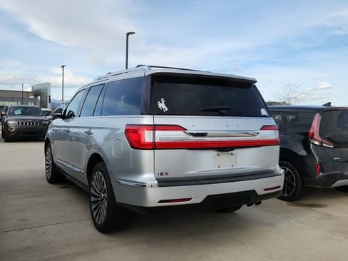 Used 2019 Lincoln Navigator Reserve image 2
