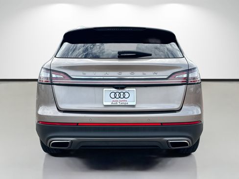 Used 2021 Lincoln Nautilus Standard image 4