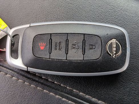 Used 2024 Nissan Sentra SV FWD image 25