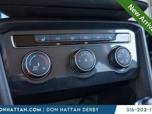 Used 2024 Volkswagen Tiguan SE FWD image 9