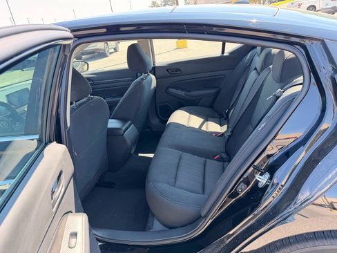 Used 2025 Nissan Altima 2.5 S image 7