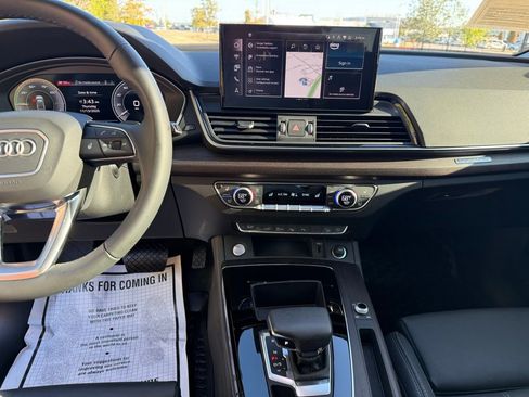 Used 2025 Audi Q5 e Prestige w/ Prestige Package image 20