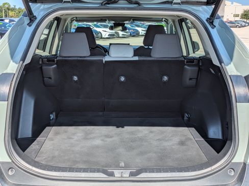 Used 2021 Toyota RAV4 XLE w/ Convenience Package FWD image 13