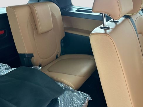 New 2025 Volkswagen ID. Buzz Pro S image 29