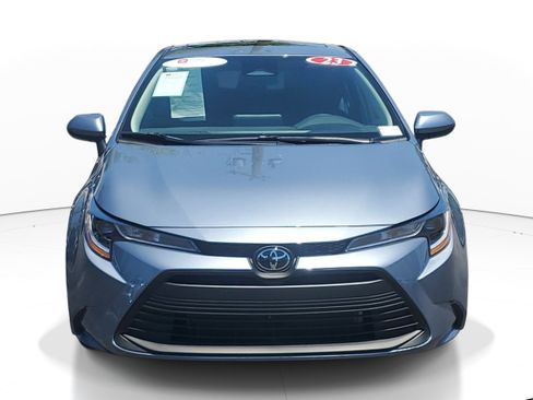 Certified 2023 Toyota Corolla LE w/ LE Premium Package FWD image 2