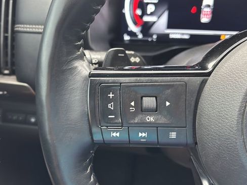 Used 2024 Nissan Pathfinder Platinum w/ Cargo Package FWD image 24