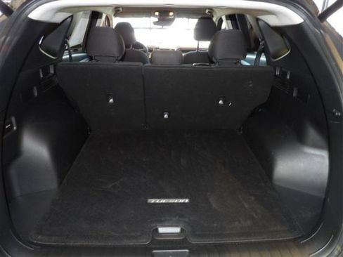 Used 2023 Hyundai Tucson SEL image 18