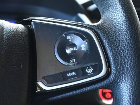Used 2018 Honda Clarity Plug-In Hybrid image 25