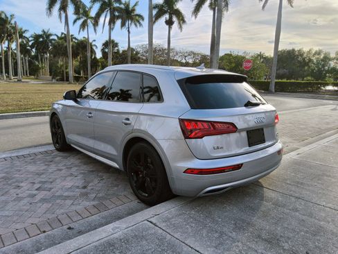 Used 2018 Audi Q5 2.0T Premium w/ Convenience Package AWD/4WD image 16