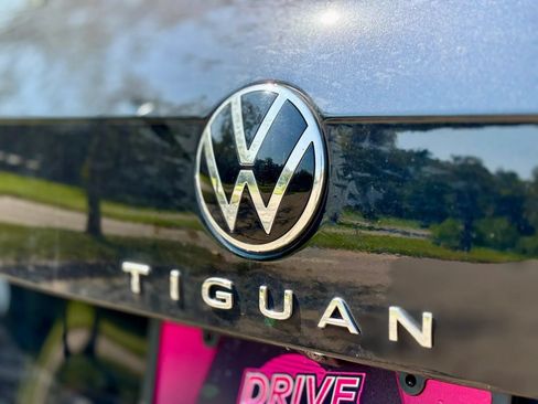 Used 2022 Volkswagen Tiguan S AWD/4WD image 9