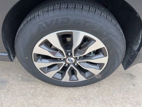 Used 2025 Subaru Outback Limited image 11