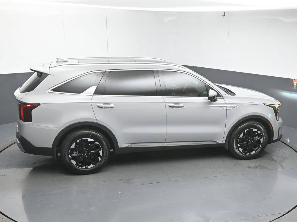 Used 2025 Kia Sorento S w/ Panoramic Sunroof Package FWD image 48