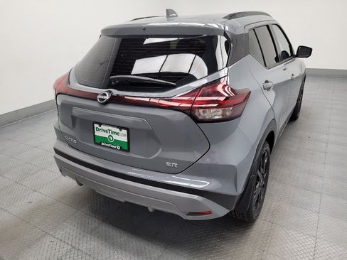Used 2023 Nissan Kicks SR w/ SR Premium Package FWD image 7