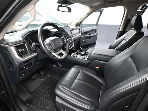 Used 2024 Ford Expedition Max XLT image 23