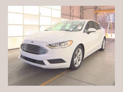 Used 2018 Ford Fusion SE w/ Fusion SE Technology Package
