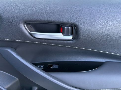 Used 2020 Toyota Corolla SE image 22