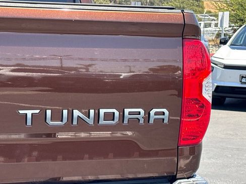 Certified 2016 Toyota Tundra SR5 w/ TRD Off Road Package AWD/4WD image 15