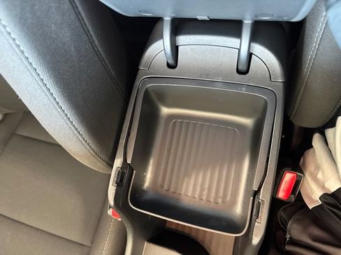 Used 2025 Hyundai Kona SE FWD image 25