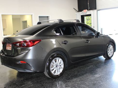 Used 2017 MAZDA MAZDA3 Sport w/ Preferred Equipment Package image 3