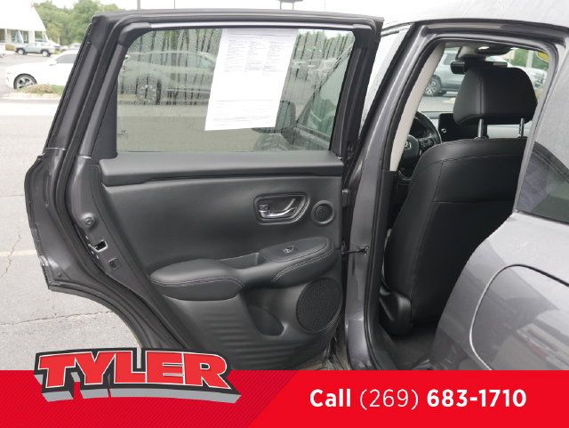 Used 2024 Honda HR-V EX-L image 17