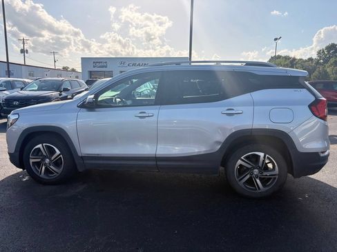 Used 2019 GMC Terrain SLT FWD image 3
