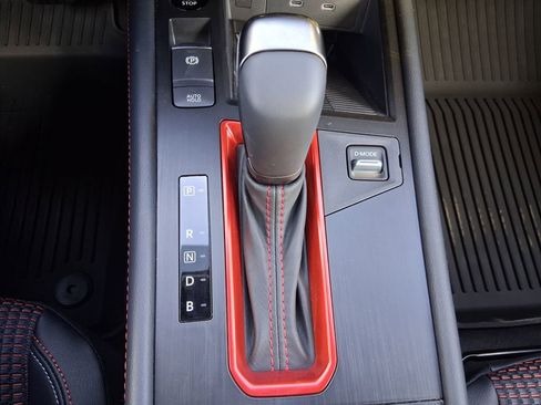 New 2026 Nissan Kicks SR FWD image 18