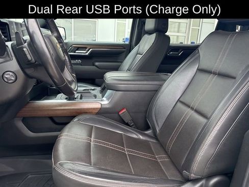 Used 2023 Chevrolet Silverado 1500 High Country w/ Technology Package image 12