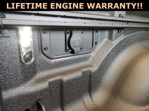Used 2025 RAM 1500 Big Horn AWD/4WD image 11