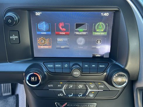 Used 2017 Chevrolet Corvette Stingray Coupe w/ 1LT image 17