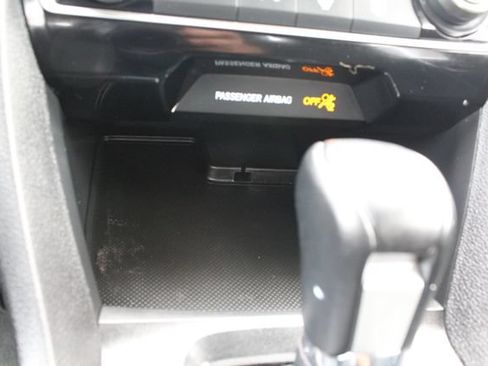 Used 2020 Honda Civic Sport image 34