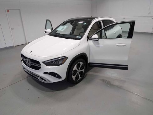 New 2026 Mercedes-Benz GLA 250 4MATIC image 14