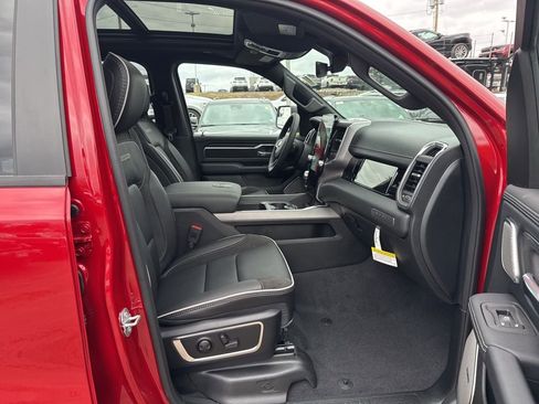 New 2026 RAM 1500 Laramie AWD/4WD image 30