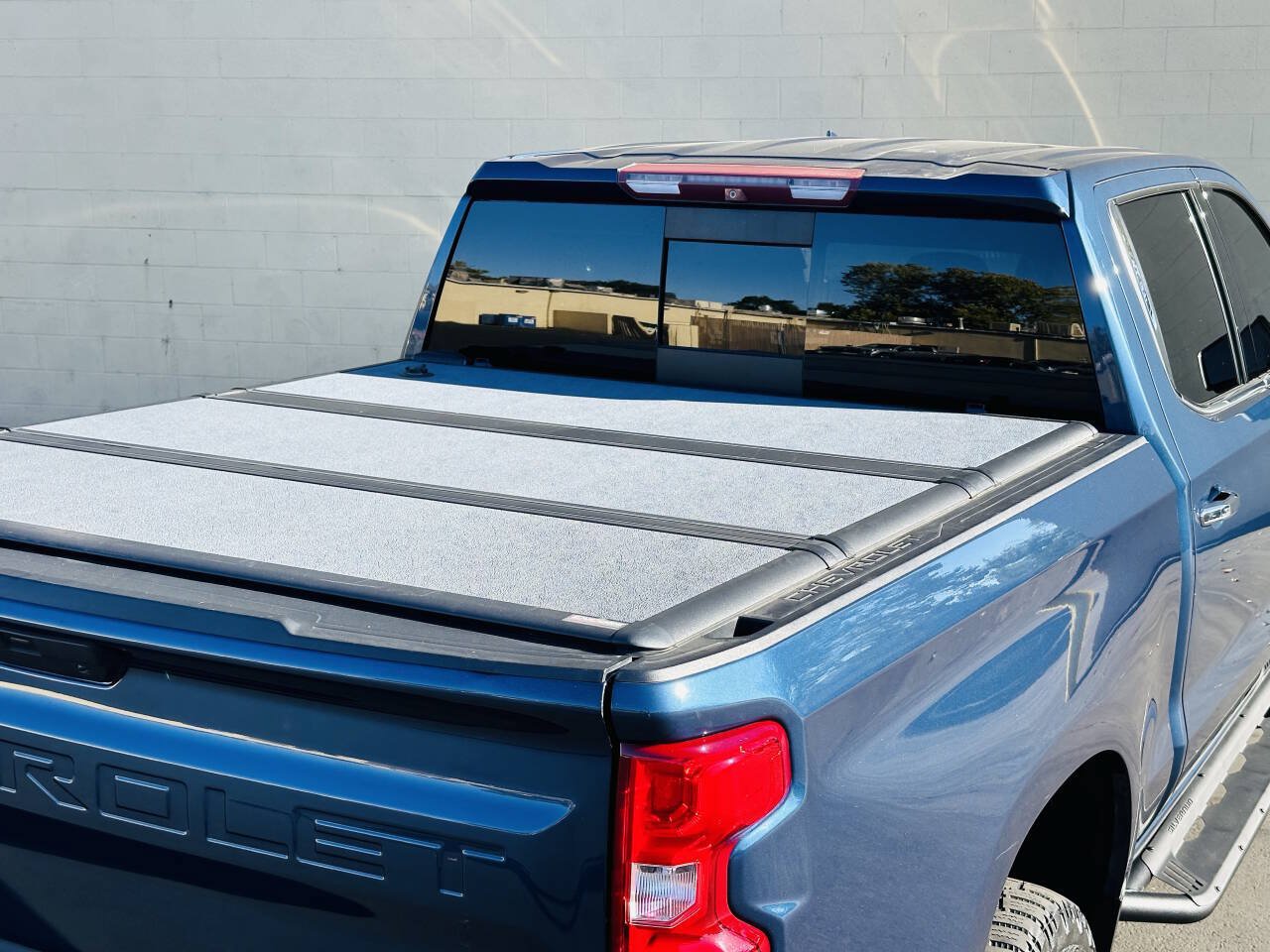 Used 2019 Chevrolet Silverado 1500 LTZ w/ LTZ Premium Package AWD/4WD image 16