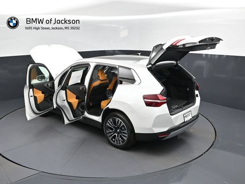 New 2026 BMW X3 xDrive30 w/ Premium Package AWD/4WD image 2