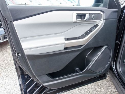 Used 2023 Ford Explorer XLT w/ Equipment Group 202A image 23