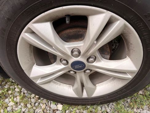 Used 2014 Ford Focus SE FWD image 11