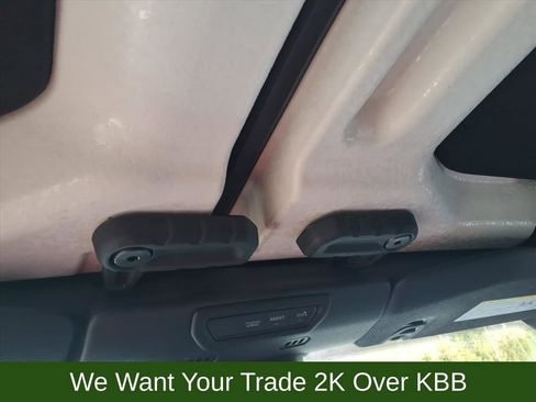Used 2021 Jeep Wrangler Unlimited Sahara AWD/4WD image 30
