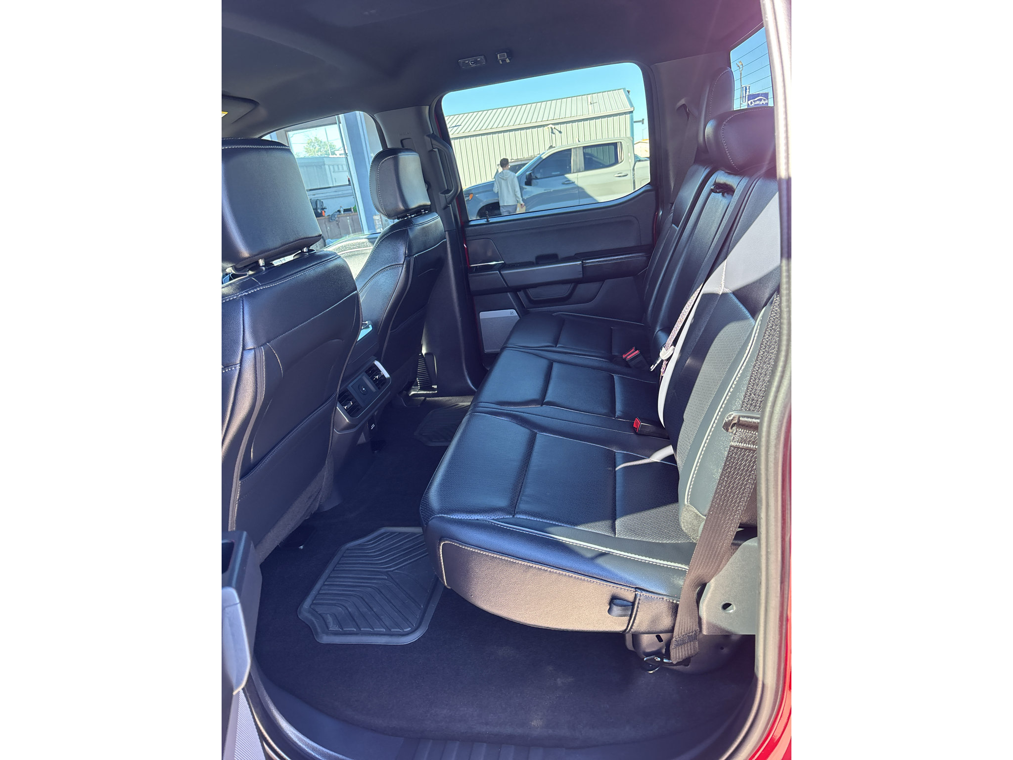 Used 2025 Ford F150 Lariat w/ Bed Utility Package AWD/4WD image 15