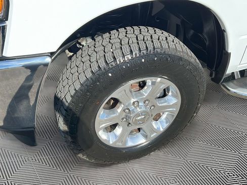 Used 2024 RAM 2500 Big Horn image 27