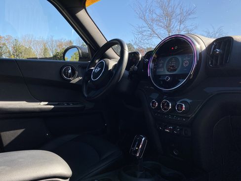 Used 2022 MINI Cooper Countryman image 6