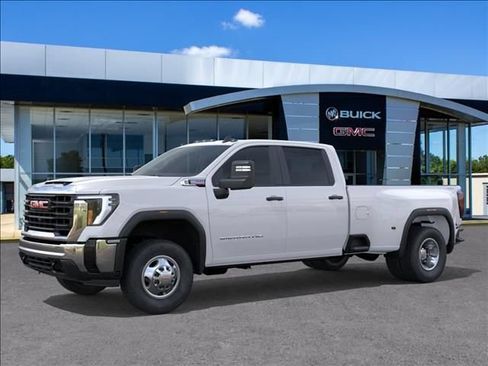 New 2026 GMC Sierra 3500 Pro AWD/4WD image 2