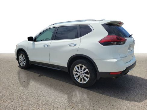 Used 2020 Nissan Rogue S FWD image 3