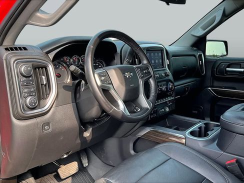 Used 2021 Chevrolet Silverado 1500 LT Trail Boss w/ Convenience Package II AWD/4WD image 30
