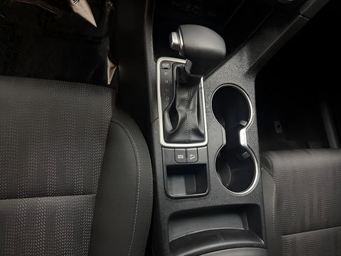 Used 2019 Kia Sportage LX FWD image 16