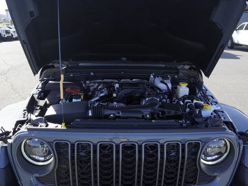 New 2026 Jeep Gladiator Sport AWD/4WD image 39