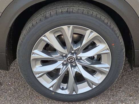 New 2026 MAZDA CX-90 3.3 Turbo w/ Preferred Package AWD/4WD image 11