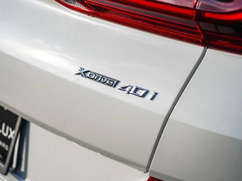 Used 2023 BMW X6 xDrive40i w/ M Sport Package image 46