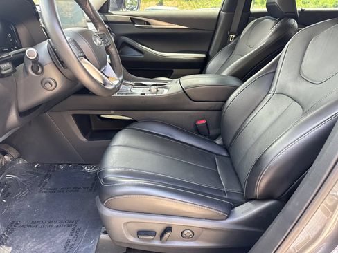 Used 2024 INFINITI QX60 Luxe w/ Cargo Package FWD image 9