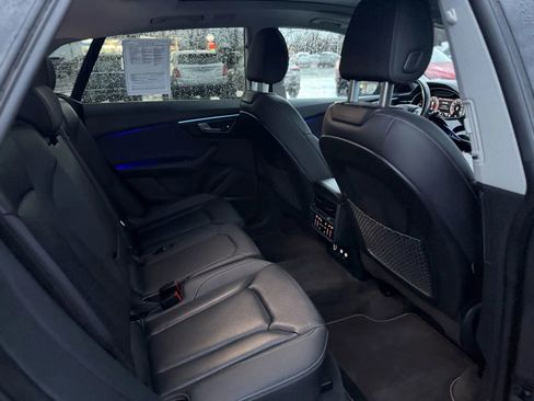 Used 2019 Audi Q8 Premium Plus w/ Premium Plus image 16