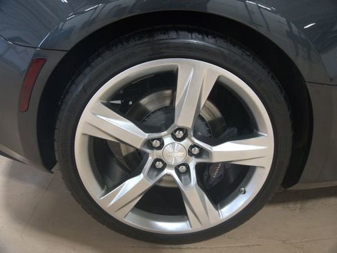 Used 2016 Chevrolet Camaro SS RWD image 29